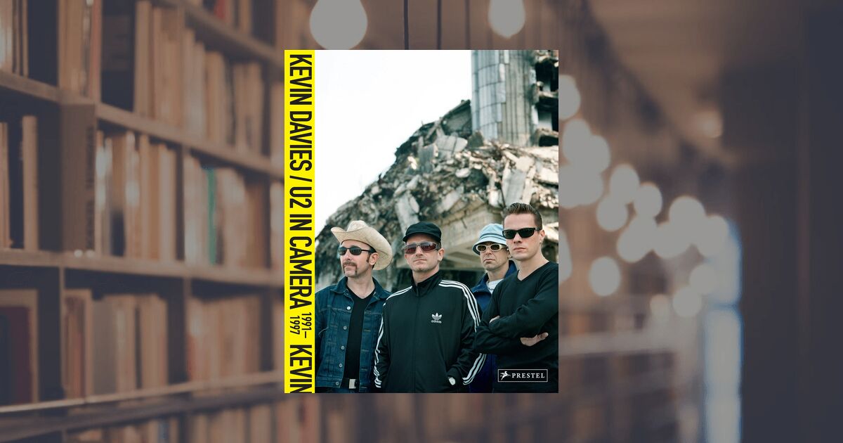 【洋書・バイオグラフィー】U2 IN CAMERA 1991-1997 U2: In Camera 1991-1997 : Gavin Friday, Kevin Davies: Amazon.co.uk